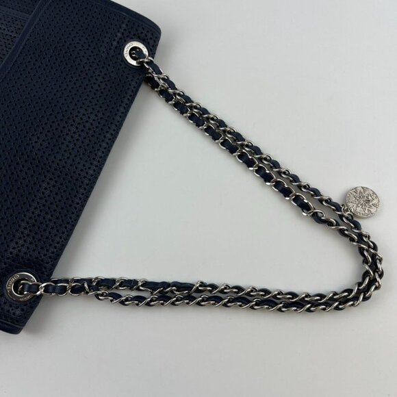 Chanel CC Logo Quilted Shoulder Bag Navy Leather Vintage - Picture 13 of 16